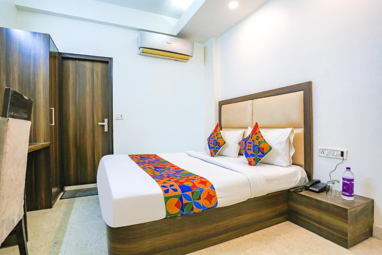 Fabhotel Jpm The Grand Bella - Nr Nehru Place Market Új-Delhi Kültér fotó