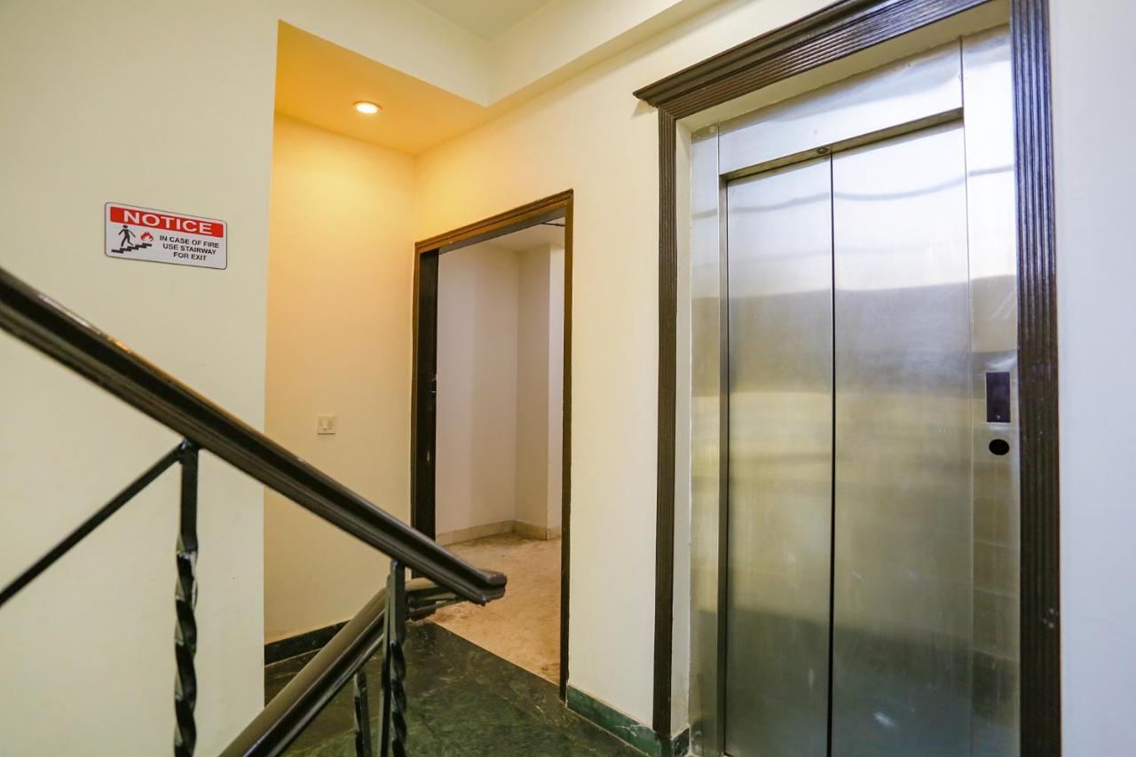 Fabhotel Jpm The Grand Bella - Nr Nehru Place Market Új-Delhi Kültér fotó